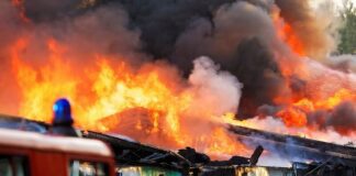 LAFD Discovers Someone Dead Inside Vacant Home After Knocking Down Fire