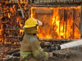 Steven Weatherford Helps His Family Escape Their Burning Home